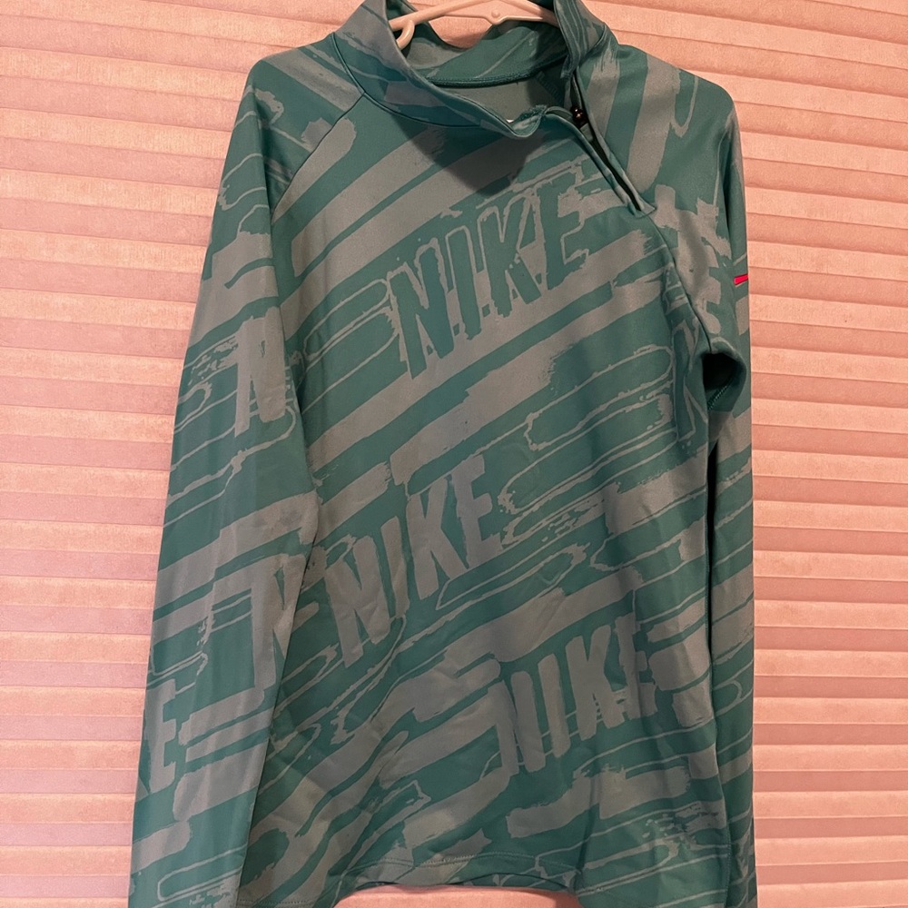 COPY - nike pro off center half zip up